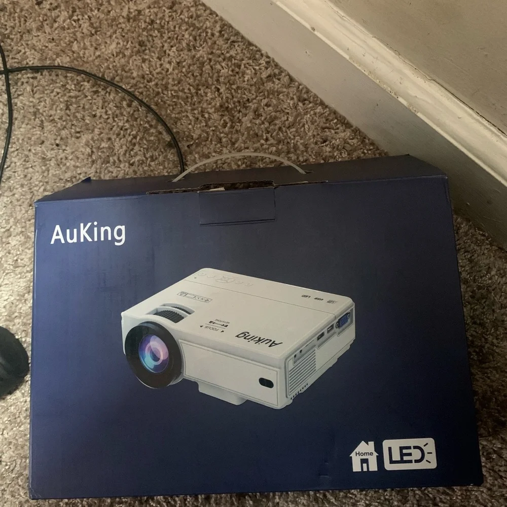 Projector - Picture 2 of 12